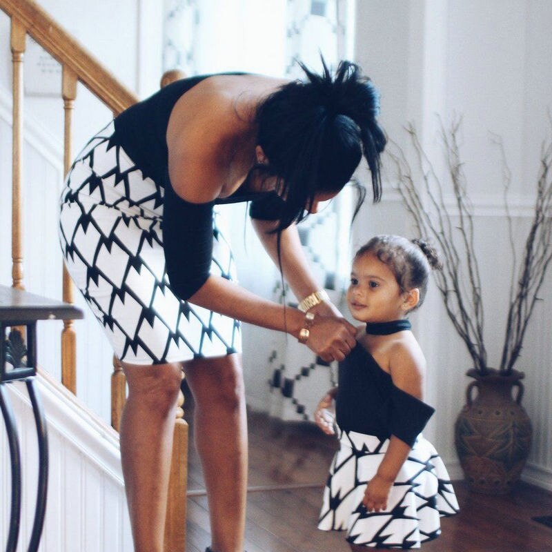 Short Sleeve Summer Family Look Matching Outfits Patchwork Plaid Mom And Daughter Dress Clothes Wedding Party Dresses Set: Black / Mother L