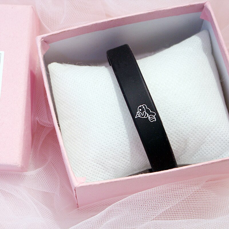 Sport Armband Cartoon EKG Buchstaben Kleine Frische und Einfache Silikon Männliche und Weibliche Studenten Freundinnen Paar Schmuck Trend: black