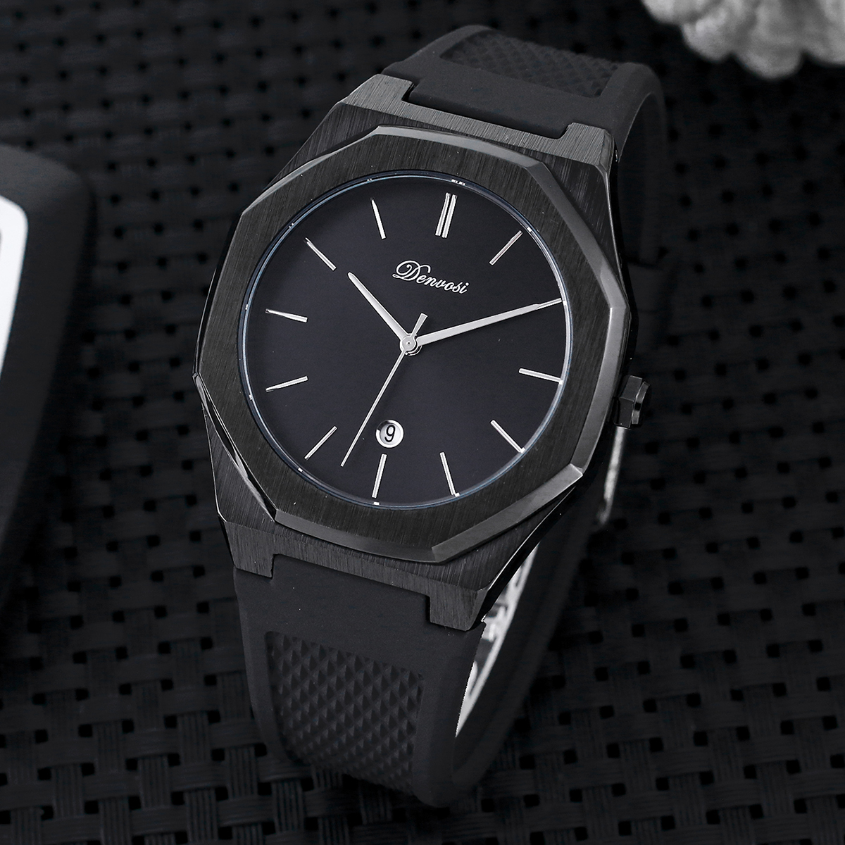 Montre à quartz pour hommes, sport de loisirs Simple, montre-bracelet décontractée et étanche: Black