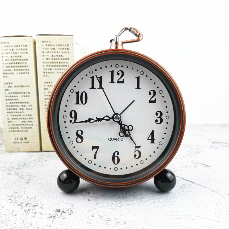 Desk Alarm Clock Battery Operated Loud Digita Alarm Clock Classic alarm clock retro metal silent clock (Tuscan Style): White