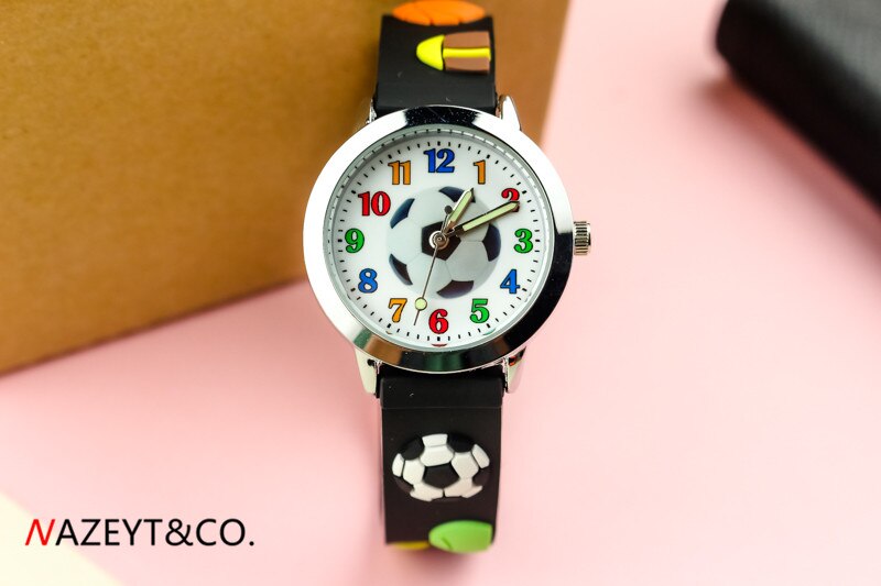 Top Selling Kinderen Siliconen 3D Football Quartz Horloge Met Lichtgevende Handen Sport Colock: black