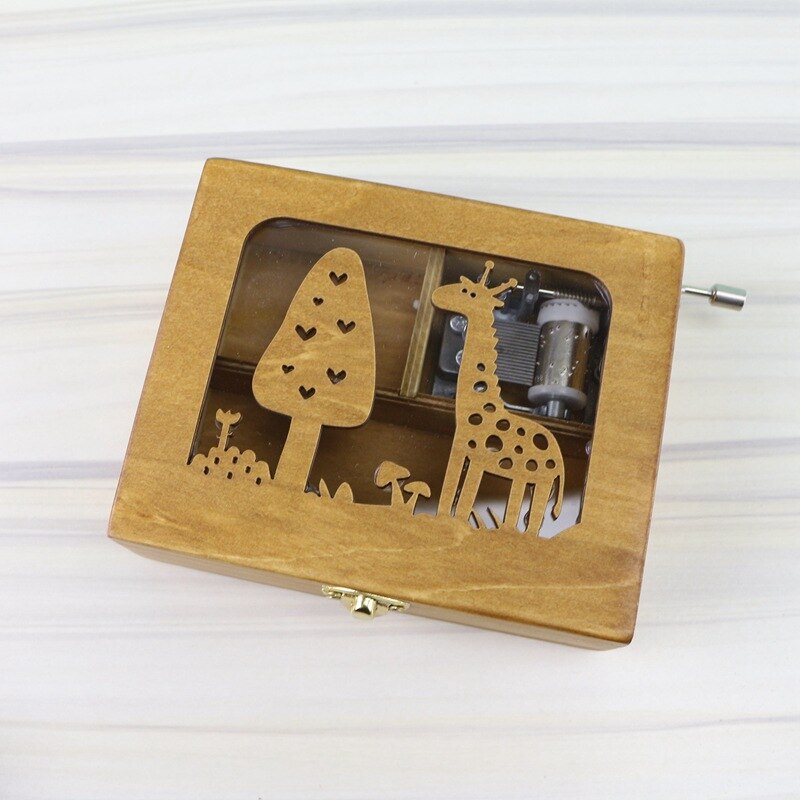 Forest animal hand-cranked music box home boutique birthday crafts ornaments: giraffe