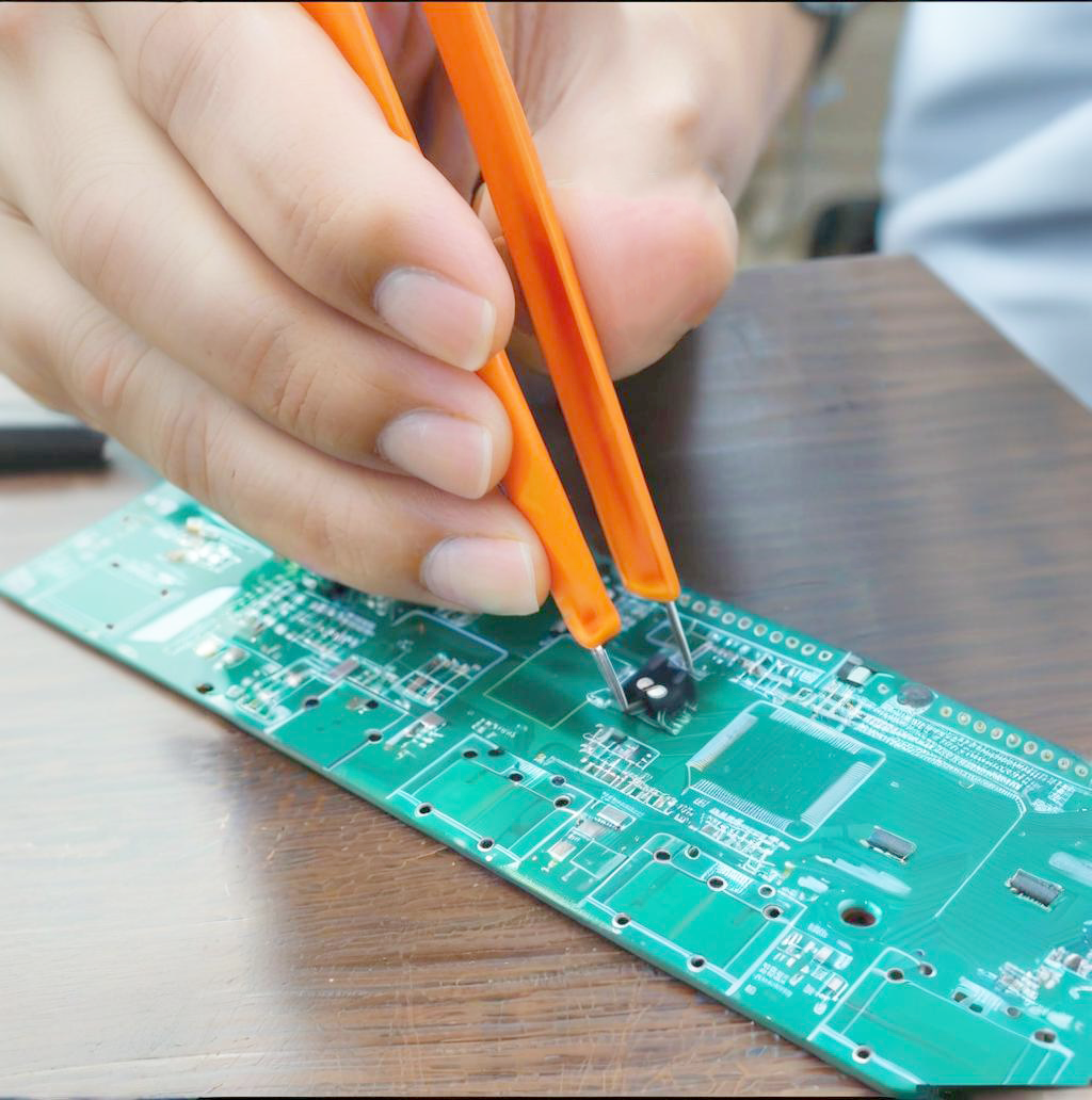 IC Extractor U Typ Pinzette Chip Elektronische Komponenten Teile Extraktion Entfernung Puller Handy Reparatur Werkzeug