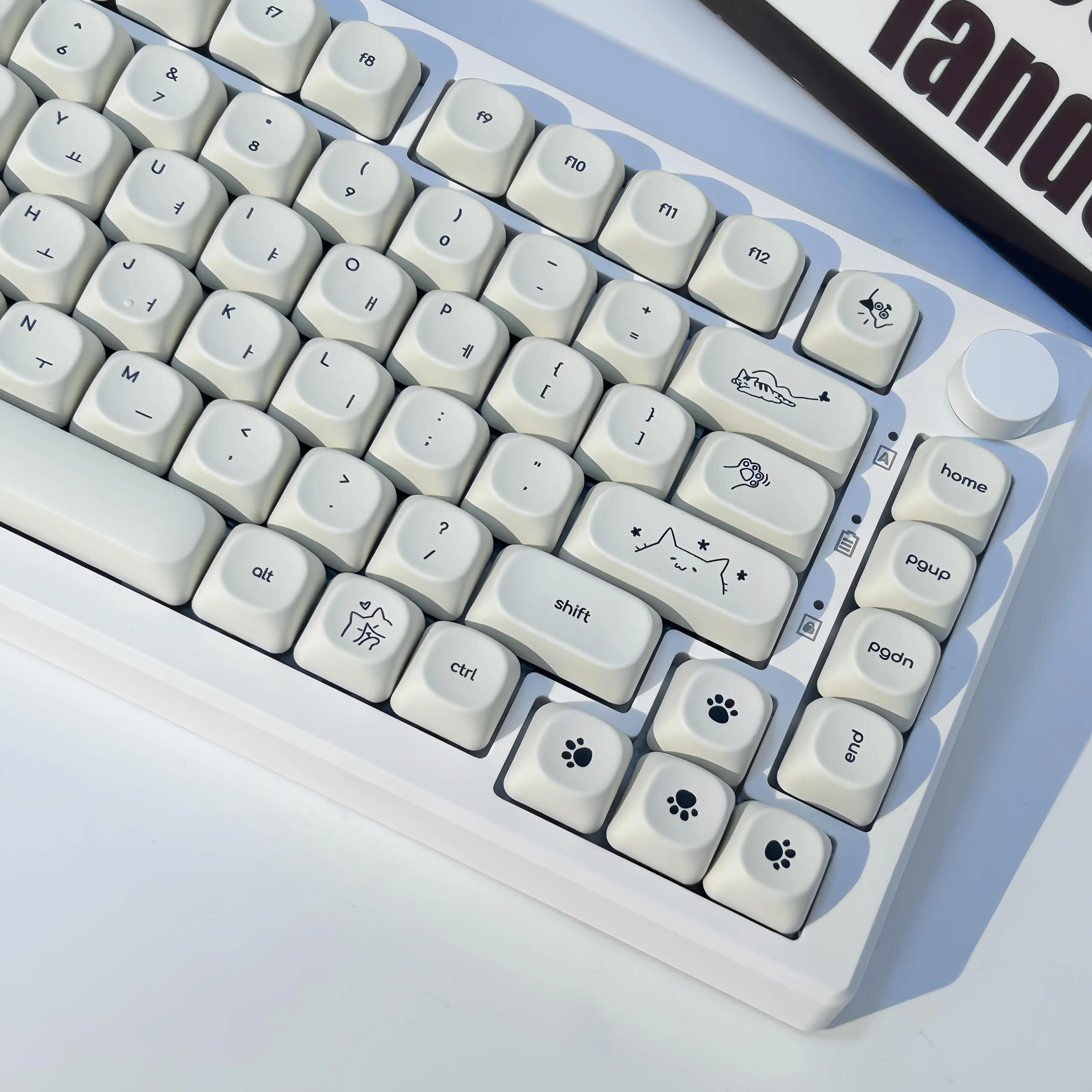 Korean Keycap Cute Cat Theme Round Key Cap MOA Profile PBT Thermal Sublimation Milk White Hangul Keycaps for Mechanical Keyboard