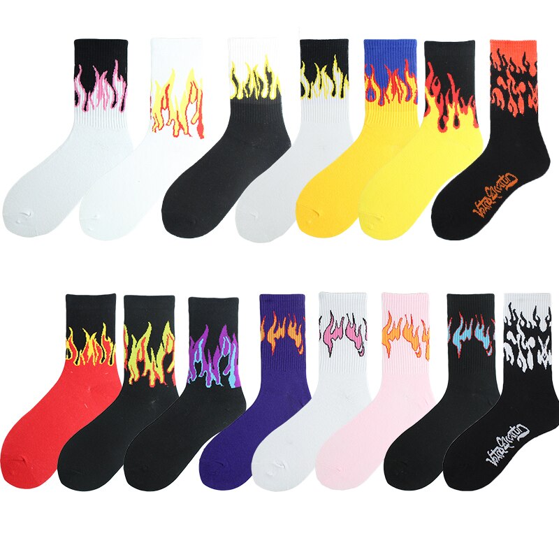 Chaussettes unisexes avec motif de flamme pour femmes, Style Hip Hop Harajuku coréen, chaussettes joyeuses pour hommes, chaussettes de Skateboard antidérapantes amusantes
