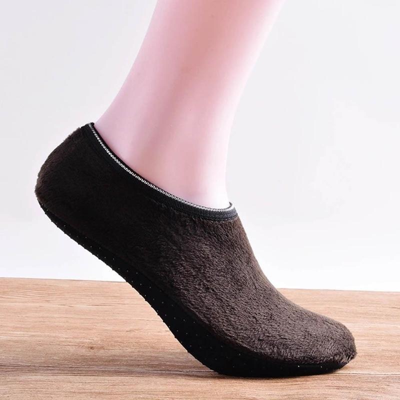 Más calcetines gruesos de terciopelo para el suelo Otoño e Invierno Calcetines antideslizantes de algodón cálido para niños y niñas fundas de zapatos para bebés adultos