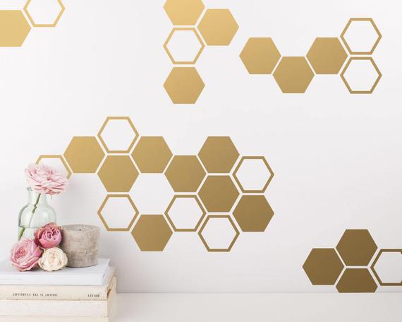 39 ks samolepky na stenu dutého šesťuholníka geometrického tvaru do detskej izby 6.5*7.5cm domáce dekorácie spálňa tv pohovka na stenu vinylové nálepky na stenu: Zlato