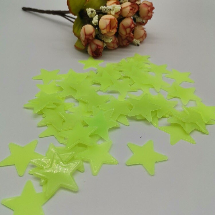 1 Bag Children Glow In Dark Toys 3cm Luminous Star Bedroom Wall Stickers Fluorescent Toy PVC Stickers for Kids Room Decor: yellow