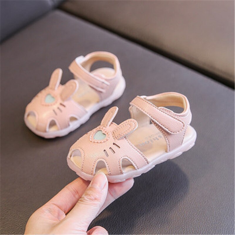 2021 nuove scarpe estive per bambini sandali per bambini in pelle con suola morbida punta chiusa sandali per bambina 15-25