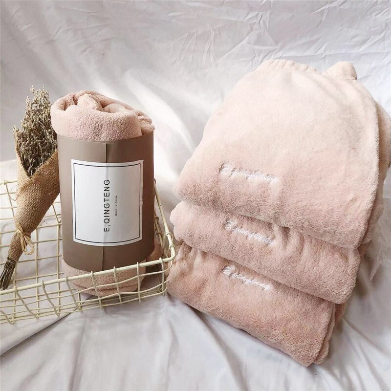 Zimowe grube ciepłe flanelowe piżamy spodnie damskie aksamitna piżama spodnie Salonik nosić koralowe polarowe ubrania domowe zimowe Homewear