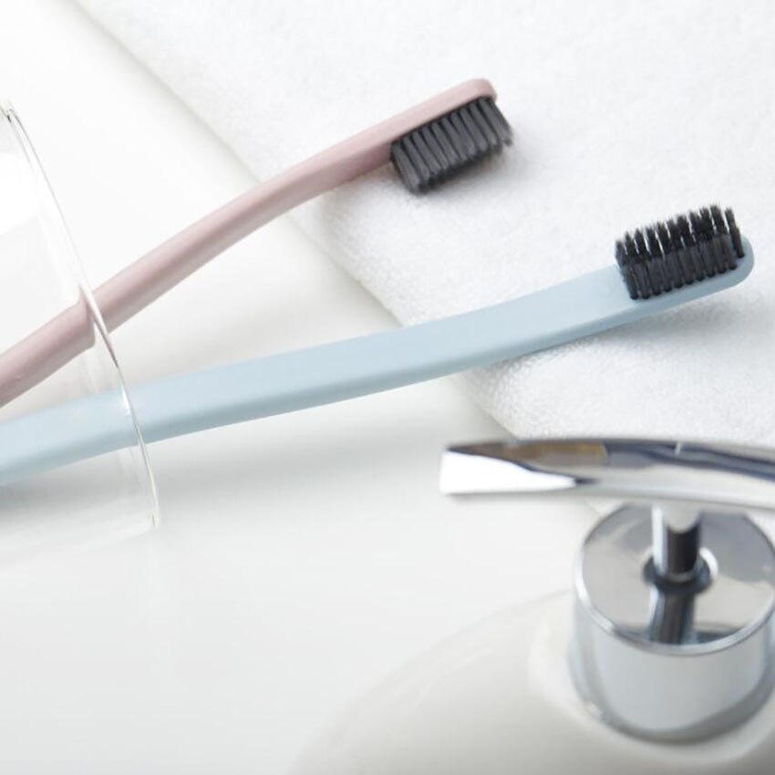 Zachte bamboe houtskool tandenborstel, nylon borstelharen, tandenborstels voor volwassenen, tandenborstels voor het reinigen van tanden, mondverzorgingsinstrumenten