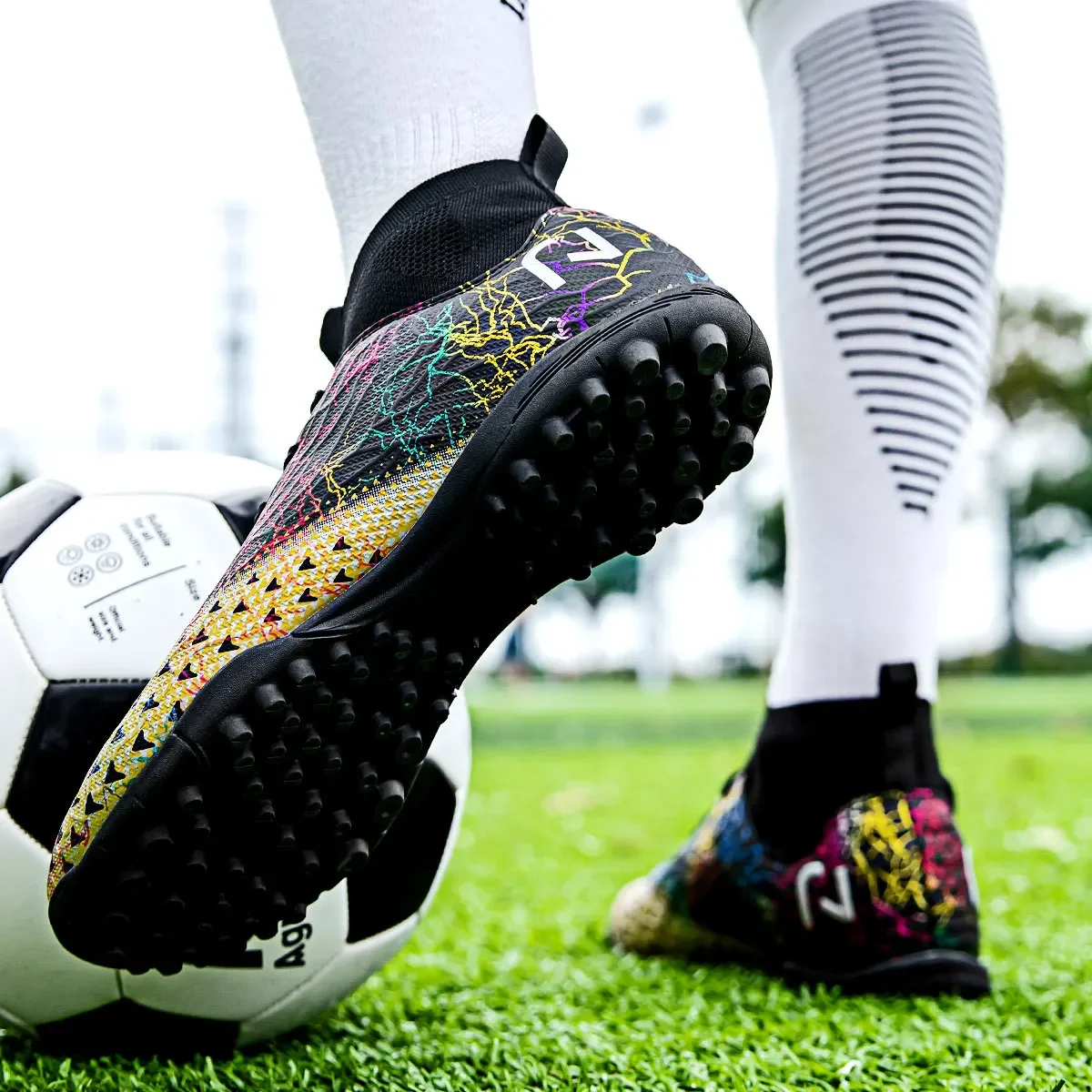 Jungen TF/FG Fußballschuhe Hohe Knöchel freundlicher draussen Hochwertige Stollen Ausbildung Sport Turnschuhe Männer Professionelle Fußballschuhe