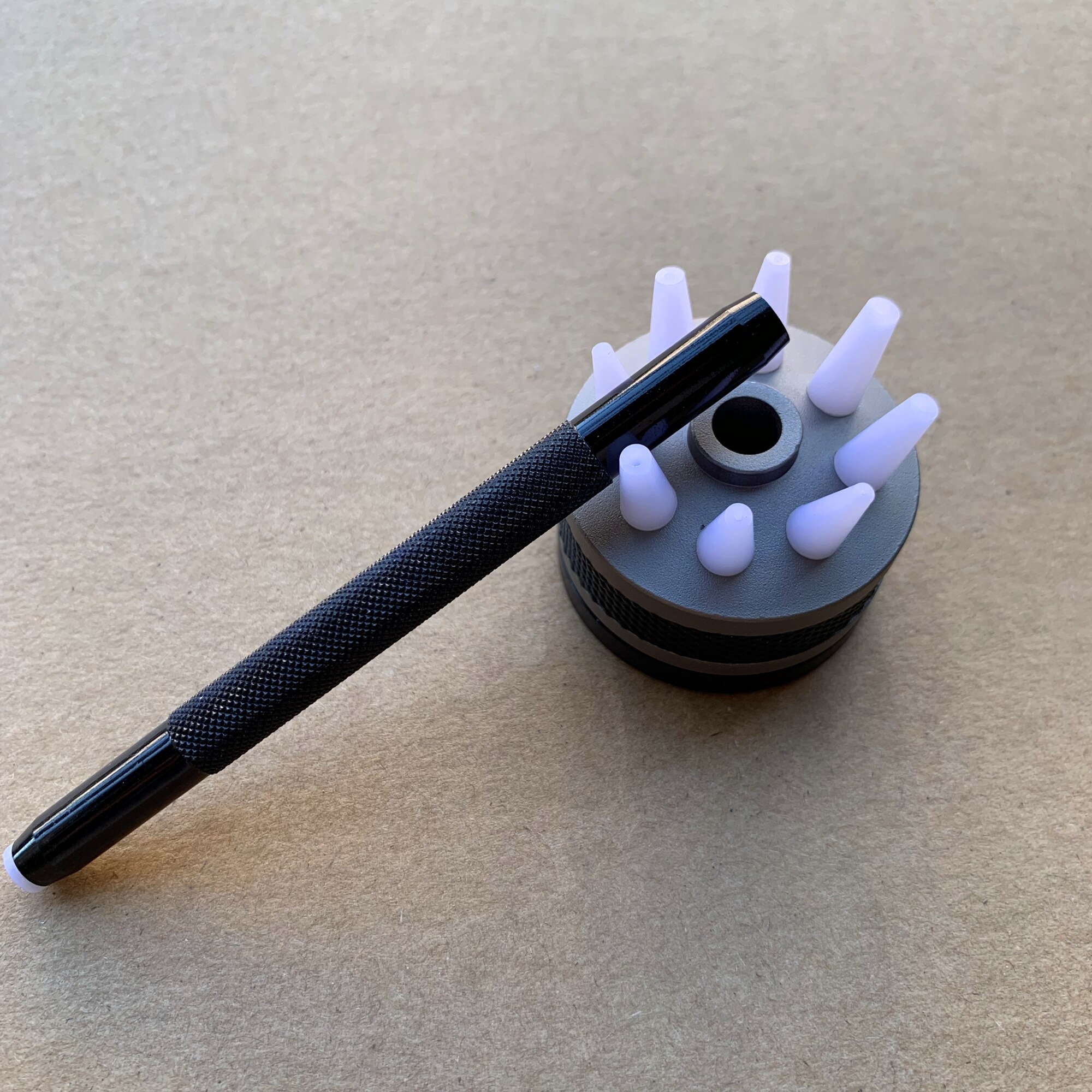 Stijl horloge wijzers montage gereedschapset 8 plastic maten voor het installeren van horlogewijzers gereedschap voor horlogemakers