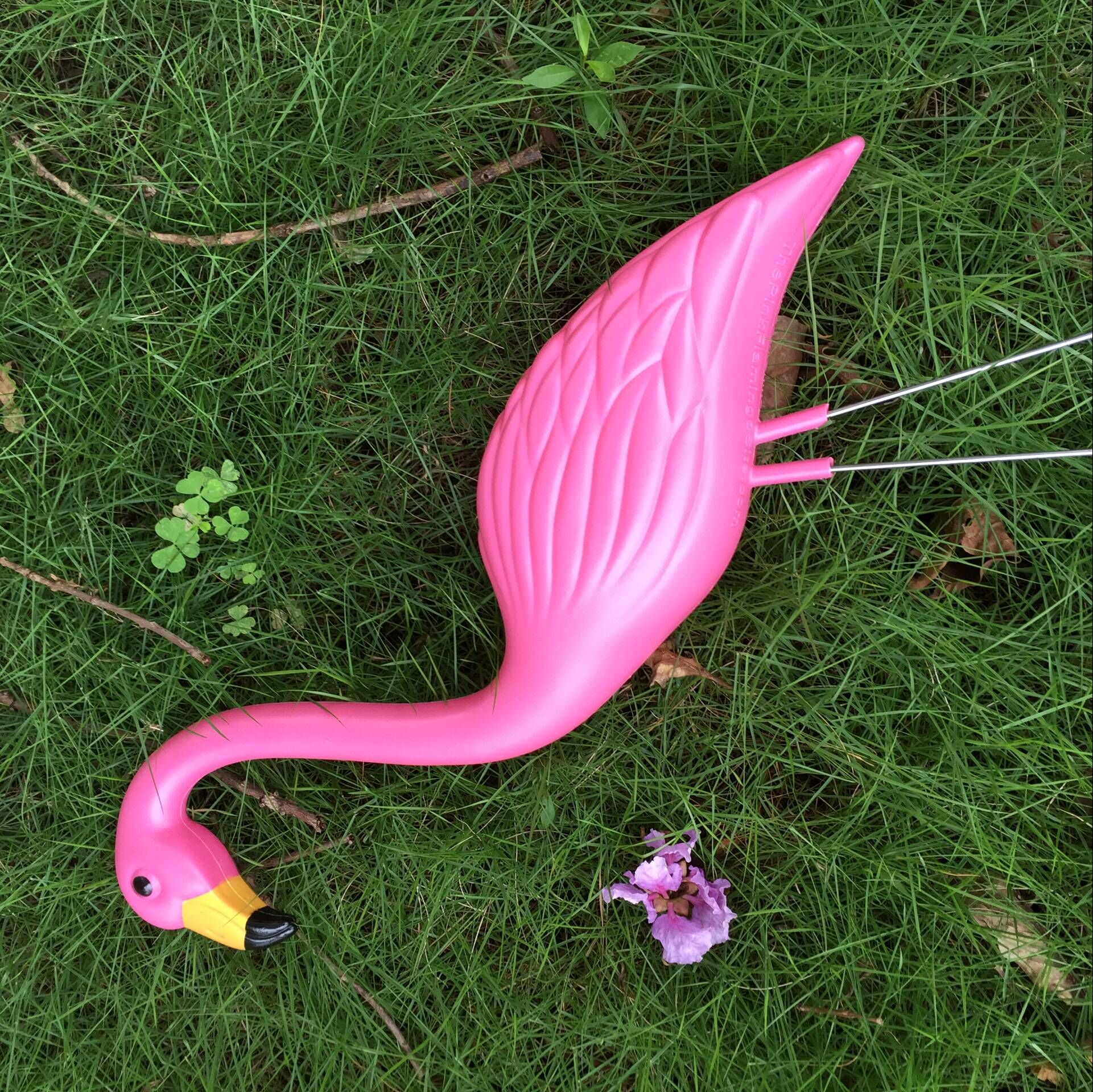2Pcs/set Artificial Paunchy Flamingos Plastic Yard Lawn Art Stakes Simulated Flamingo With Belly Garden Ornaments