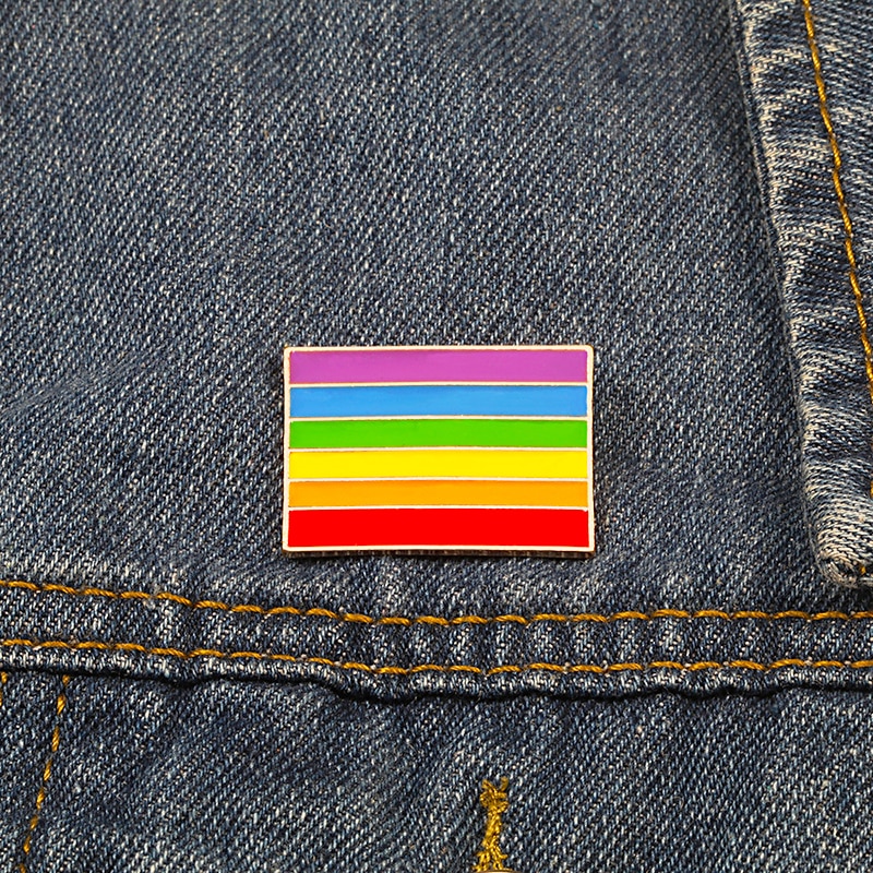 Kleurrijke Vlag Broche Creatieve LGBT Regenboog Banner Emaille Pins Cartoon Metalen Revers Pin Lesbische Gay Pride Badge