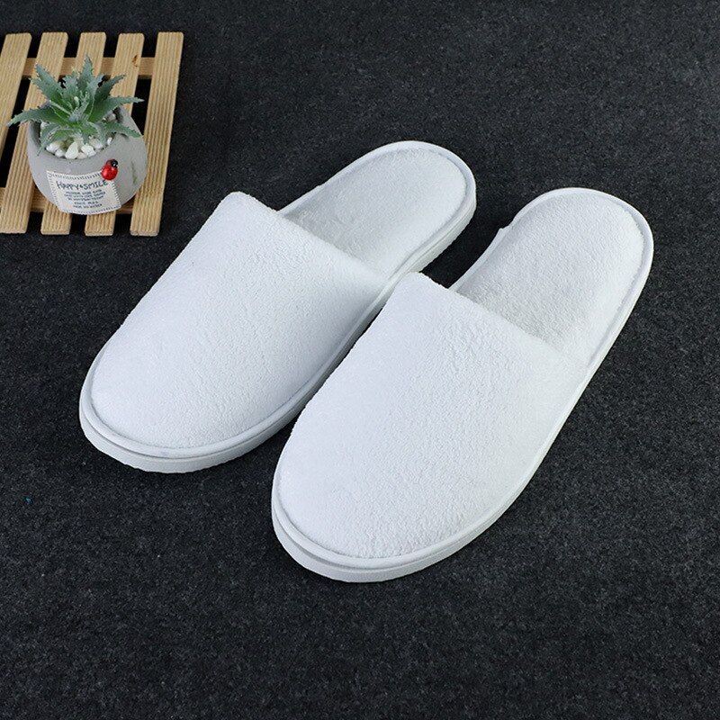 Disposable Slippers Hotel Open Toe Slides Close Toe Non-slip Travel Indoor Guest Slippers Portable Coral fleece Shoes 10 Pairs