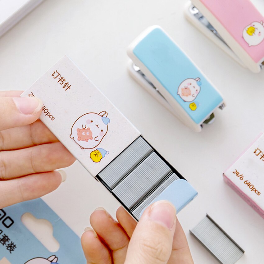 1 Set Mini Stapler with 640 Staples, Desk Stapler, 15-25 Pages Capacity, Built-in Staple Remover, Spring Effort Saving Stapler