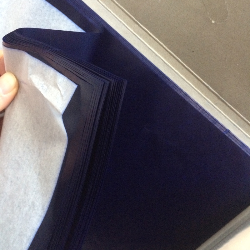 100 ark/parti karbonpapir 32k blå dobbeltsidet tynd type transferpapir 12.7*18.5cm papirvarer papir finans kontorartikler