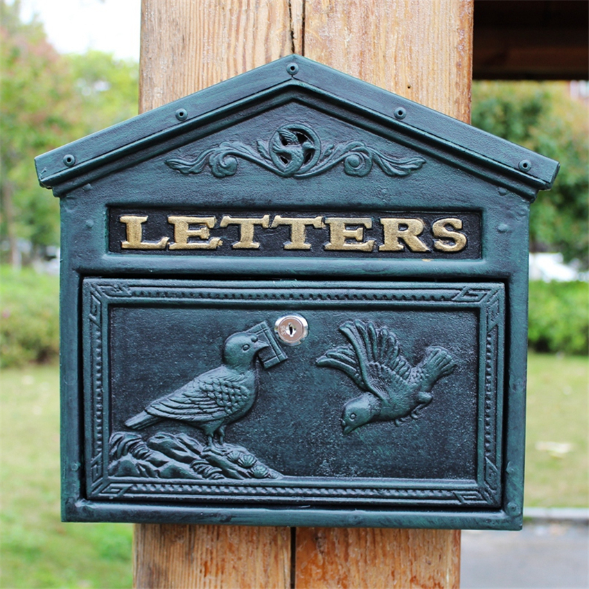 2019032702 Outdoor Decoration Secure Letterbox lron Art Lockable Mailbox Retro Mailbox Retro Wall Newspaper Letter Post Box