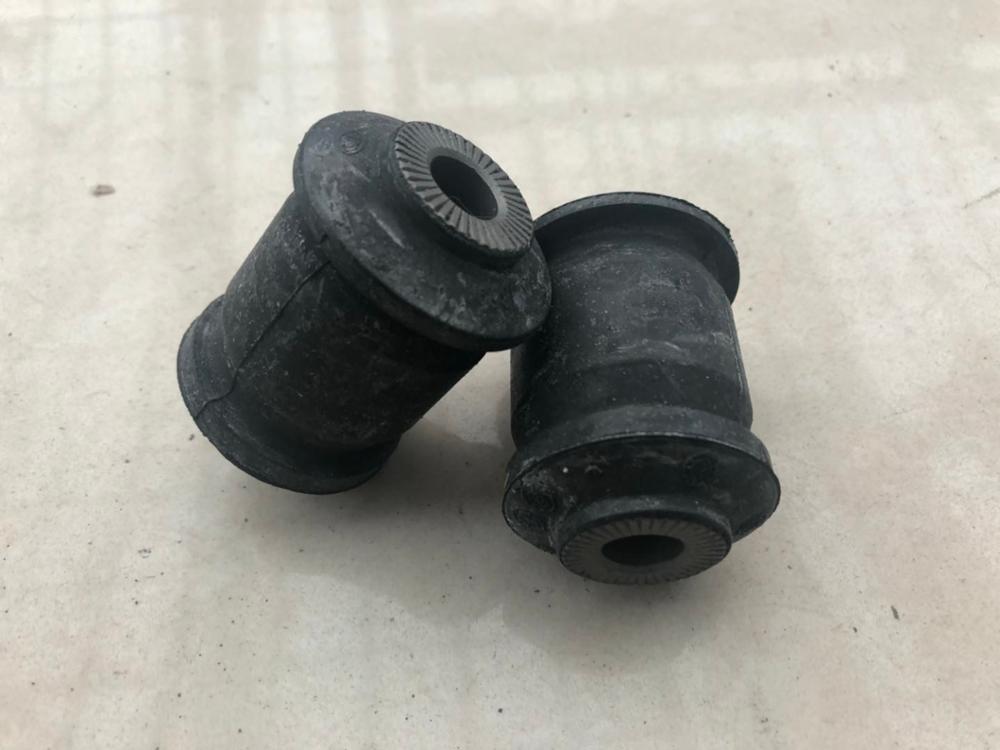 Buje de brazo de Control delantero grande/pequeño para coche ROEWE MG3, recambios de motor de coche 30003598, 2 uds./kit: small bushing