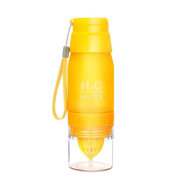800ml High capacity Water Bottle Lemon Juicer Bottle Fruit Squeezer Infuser Orange Lemon Press Juicer Running Plastic water: yellow