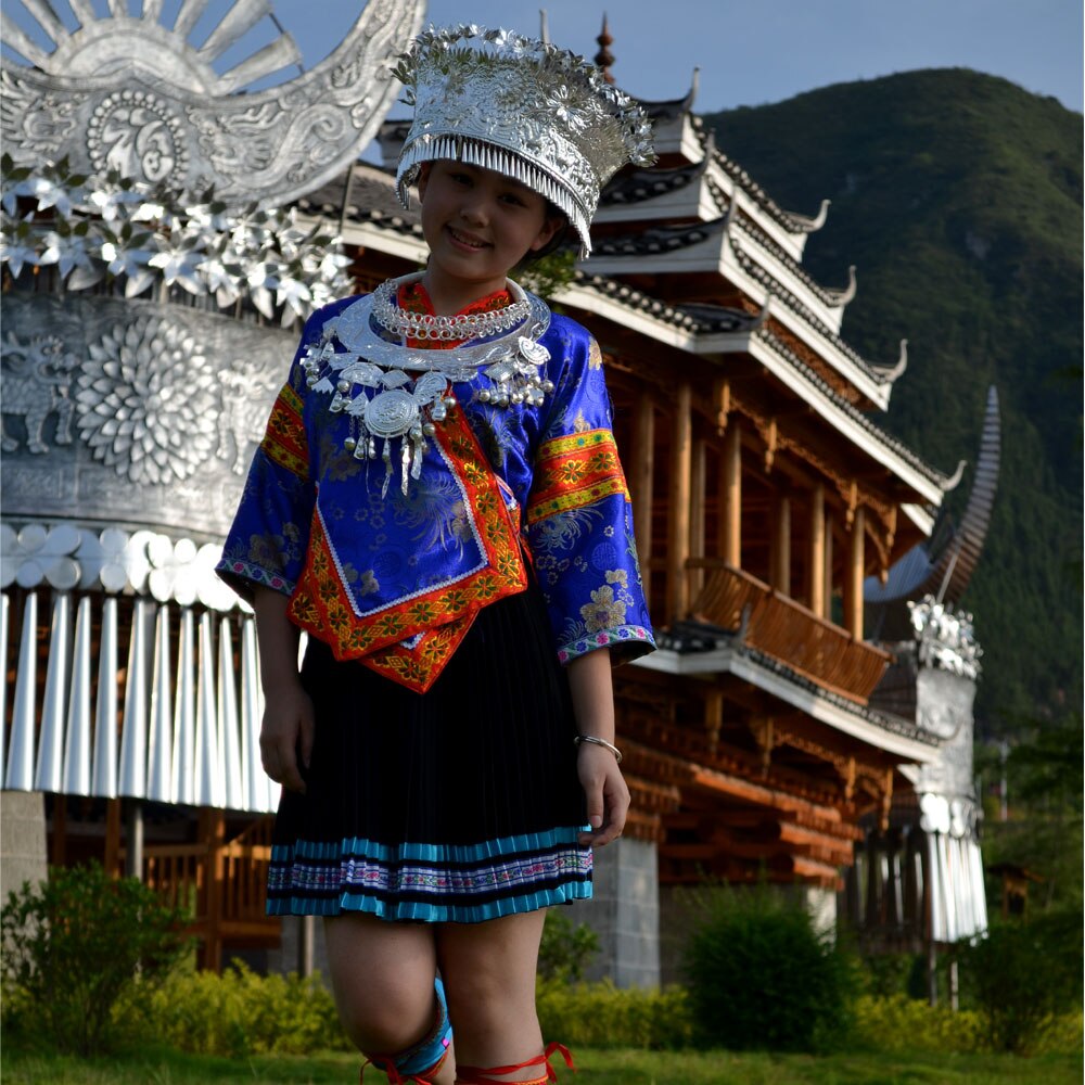 Nouvelle femme broderie Tujia/Miao/Dong danse porter femme ethinc Hmong argent costumes scène performance chinois danse folklorique robe