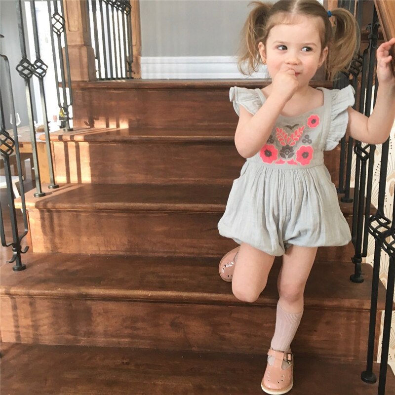 0-24M Zoete Katoen Linnen Baby Romepr Zomer Jongens Meisjes Bloemen Borduren Ruches Mouwloze Jumpsuit Playsuit Een stuk