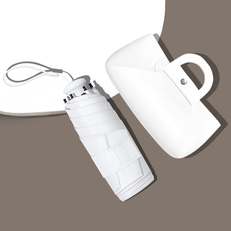 Guarda-chuva dobrável pequeno e compacto para meninas, proteção contra chuva e sol, fácil de transportar, equipamento de chuva para estudantes, itens domésticos, presentes de férias: Branco