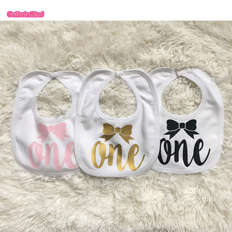 Erste Geburtstag Individuelle Personalisieren Baby Bib Kinder Kleinkind Abendessen Fütterung Lätzchen Bandanas Spucktücher baby lätzchen Baby Dusche: one3pc