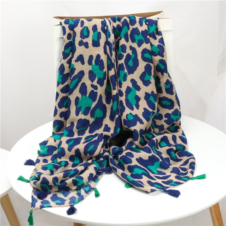 2022 kvinder mærke leopard prikker kvast viskose sjal tørklæde dame print blød varme omslag pashminas sjaal muslim hijab snood: 3