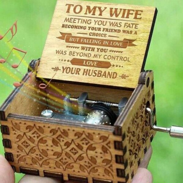 Music Box Wooden Hand-crank Music Box To My Wife Engraved Anniversary Lovers' Days Birthday Year