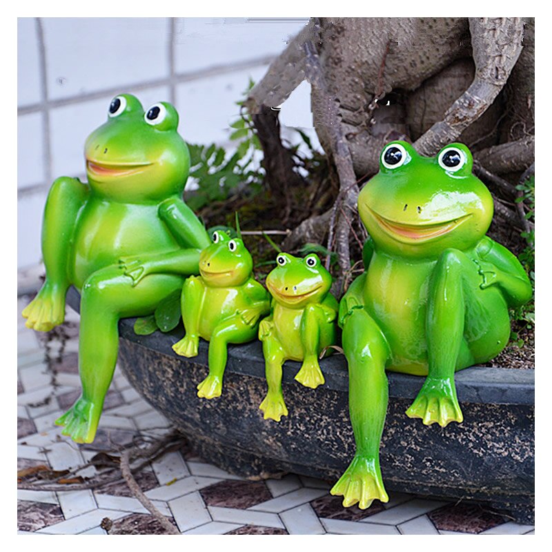 Sitting Frogs Statue Outdoor Garden Store Decorative Frog Sculpture For Home Desk