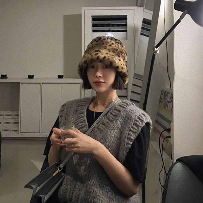 Korea Herfst Winter Vintage Luipaard Pluche Emmer Cap Japanse Zoete En Mooie Visser Hoed Warme Gewatteerde Bekken Cap 56 -58 Cm