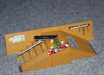 Finger Skateboard Ramp Parts - ABS Plastic - 28.5x21x11cm - for Kids & Adults: Type 1