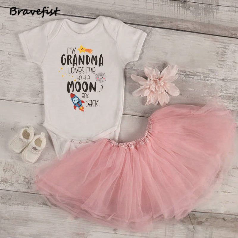 Unisex Kids Bodysuits 0-24Months Infant Outfits Grandma Loves Me To The Moon And Back Letters Print Summer Children Jumpsuits