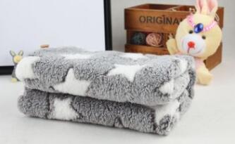 Pet Blanket Winter Dog Cat Bed Mat Foot Print Warm Sleeping Mattress Dogs Cats Coral Fleece Warm blanket Pet Supplies: gray / S