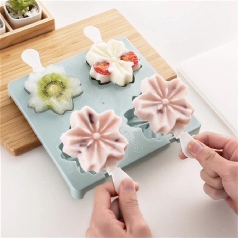 Ice Cream Molds 4-Hole Freezer Bear paw Strawberry Sakura Popsicle Mold
