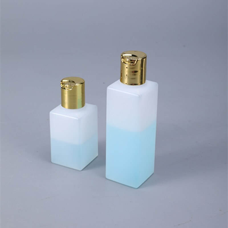 50 stk tom firkantet flaske med gulllokk for flytende kosmetiske påfyllbare flasker av matkvalitet 50ml 100ml