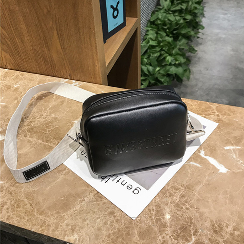 Laukku naisten nahka käsilaukut merkki yksinkertainen pieni neliö kirjain siisti tyttö käsilaukku olka crossbody naisten laukku: Musta