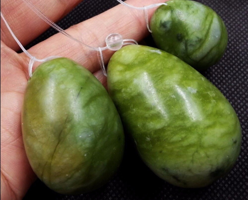 Multifunctionele natuurlijke jade ei massager Jade massage gezondheidszorg massage eieren steen Jade massage ballen