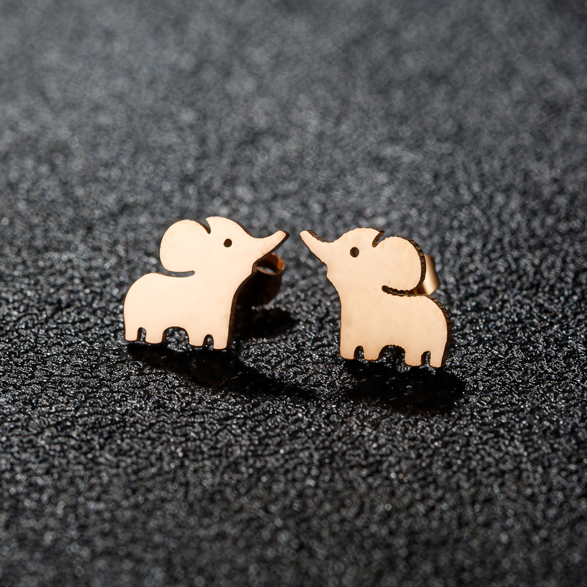 Par de pendientes pequeños de acero inoxidable hipoalergénicos con forma de elefante y Animal para niñas, accesorios de joyería para Piercing: COLOR ORO ROSADO