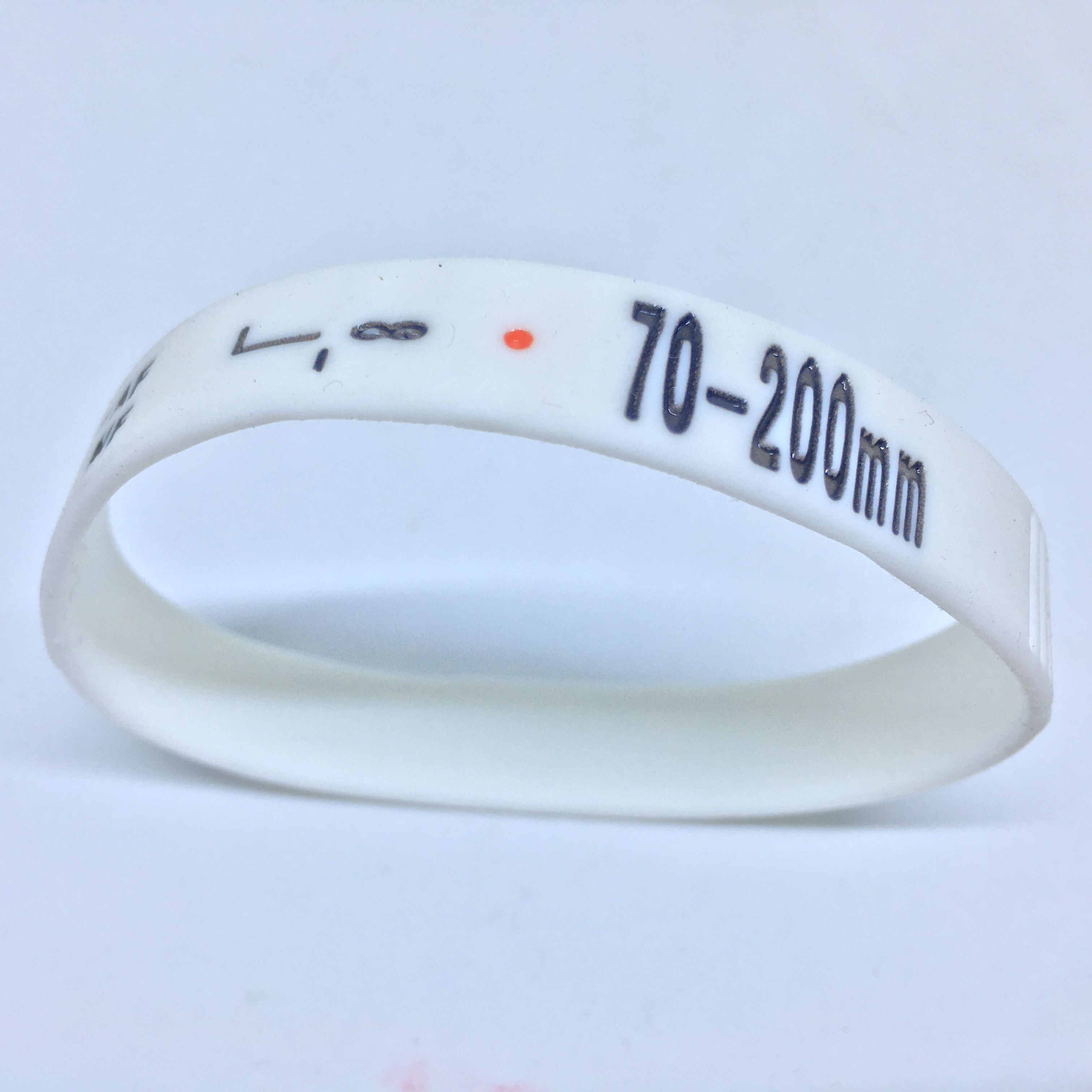 Camera Lens Bracelets Photographer Silicone Bracelet Wristbands Lens Zoom Creep for canon nikon DSLR Camera 9 types: Black white 70 200