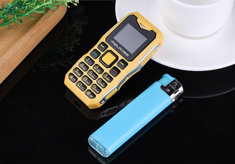 ) Melrose S10 Russian Keyboard Big Voice Bar Simple Mini Cell Phone LED Flashlight FM MP3 Bluetooth Dialer Students Olders