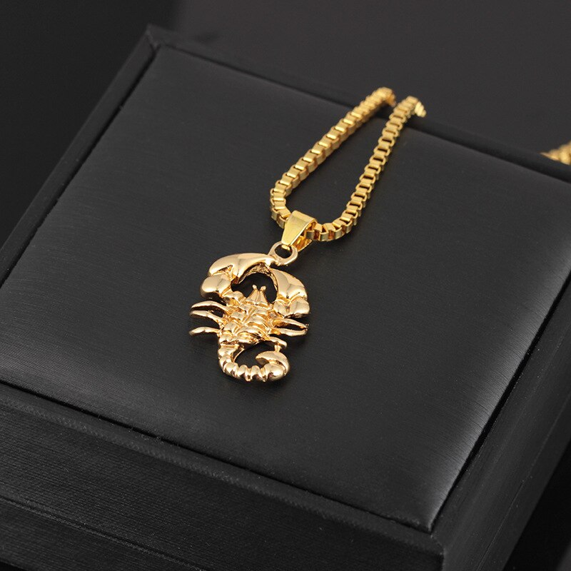 Hiphop Personality Scorpion Shape Pendant Necklace Men Luxury Statement Gold Punk Alloy Accessories Jewelry