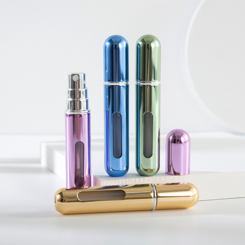 Zestaw mini przenośnych butelek na perfumy z pompką dolnego napełniania 5 ml / 8 ml, próbek perfum, butelek z rozpylaczem wielokrotnego użytku, puste pojemniki kosmetyczne.