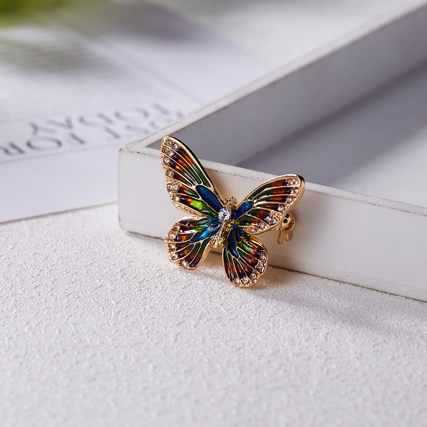 Vallen Kleurrijke Parel Enamel Broches Voor Vrouwen Grote Vlinder Broche Pin Banket Strass Accessoires Insect Broche: BC17Y046M1