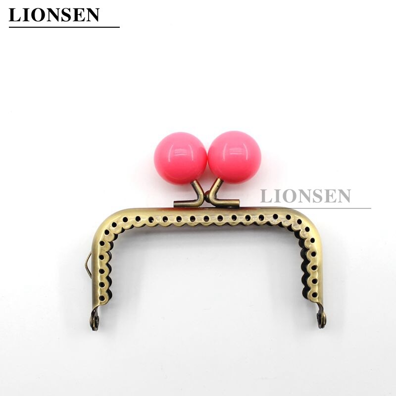 LIONSEN 8.5cm duże koraliki antyczny brąz kwadratowy metalowy uchwyt do torebki do torby sprzęgła akcesoria torebkowe dokonywanie pocałunek blokada zapięcia: Peach Pink