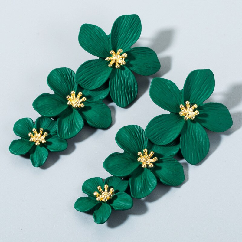 Women's Graceful Layers Floral Stud Earrings 2022 Joker Alloy Earring Lady Big Name Red Ear Accessories Jewelry Female