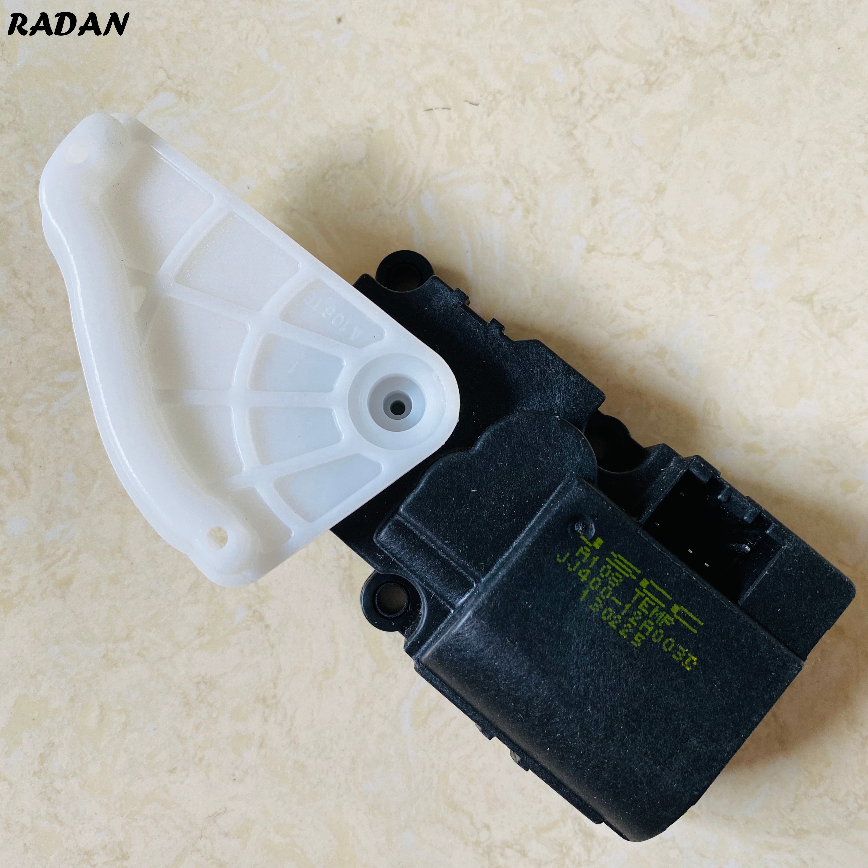 JJ400-12A003C Temperature Motor A/C Damper Motor For JAC J3 A13
