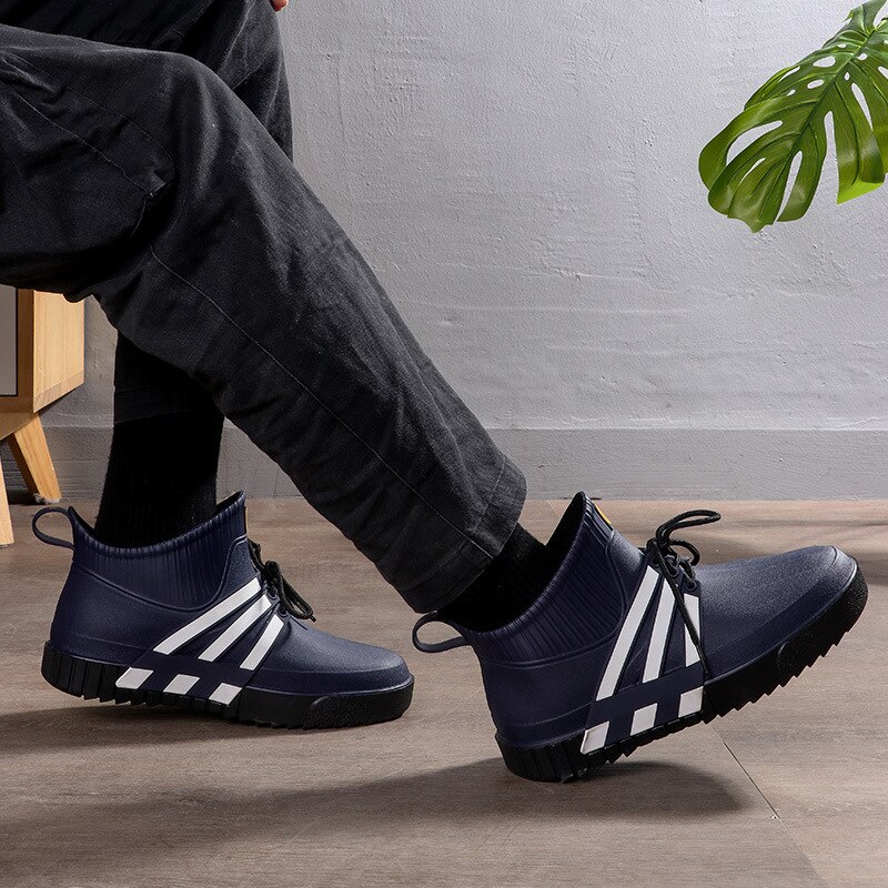 Rouroliu Mannen Lente Herfst Enkel Regen Laarzen Anti-Slip Mannelijke Waterdichte Water Schoenen Dikke Tuin Schoenen